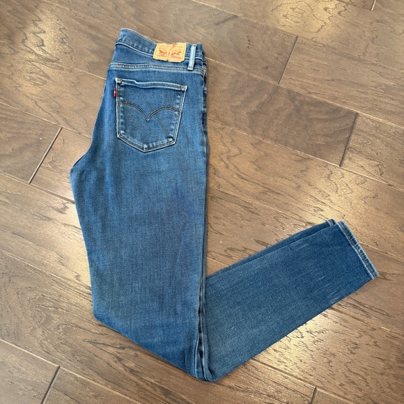 Levi’s 720 High Rise Super Skinny Jeans Women’s W28 L30 Medium Wash - Picture 1 of 7
